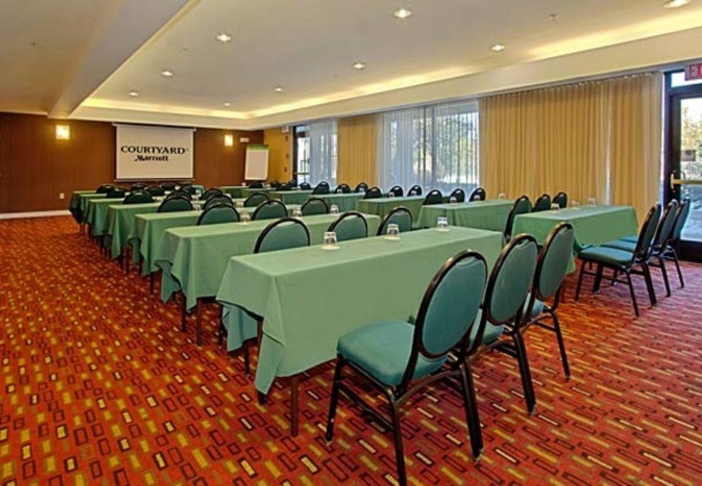 Courtyard By Marriott Springfield Hotel Ngoại thất bức ảnh